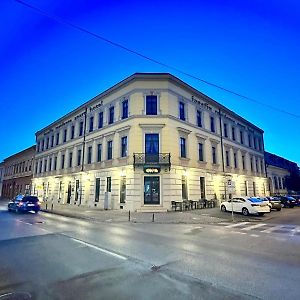 Aparthotel Iosefin Residence